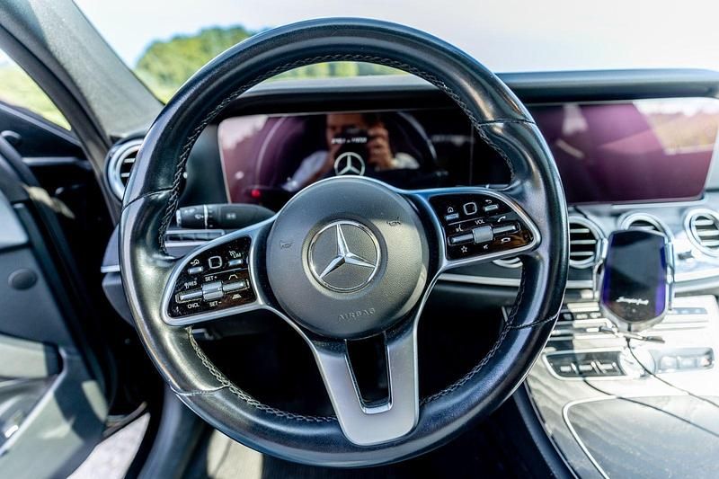 Gebraucht Mercedes E450 Avantgarde 367 PS (269 kW) 2019 Schwarz Limousine