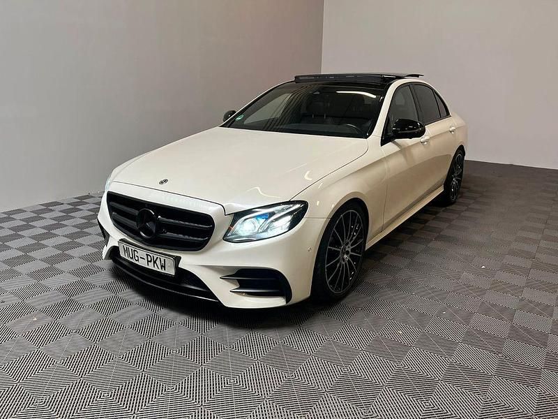 Gebraucht Mercedes E220 AMG 194 PS (142 kW) 2018 Weiß Limousine