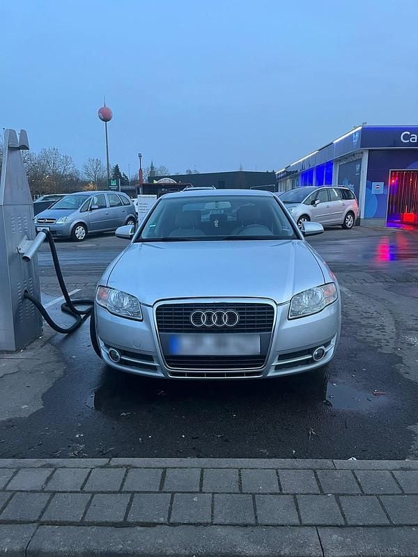 Gebraucht Audi A4 102 PS (75 kW) 2006 Silber Limousine