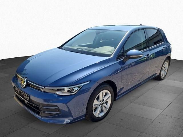 Gebraucht VW Golf VIII Life 116 PS (85 kW) 2024 Blau Limousine