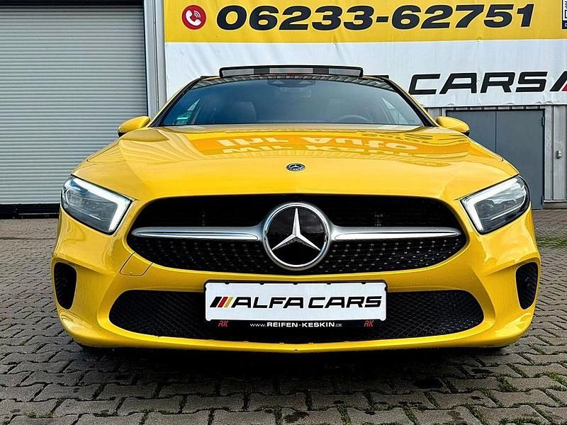 Gebraucht Mercedes A250 218 PS (160 kW) 2020 Gelb Limousine
