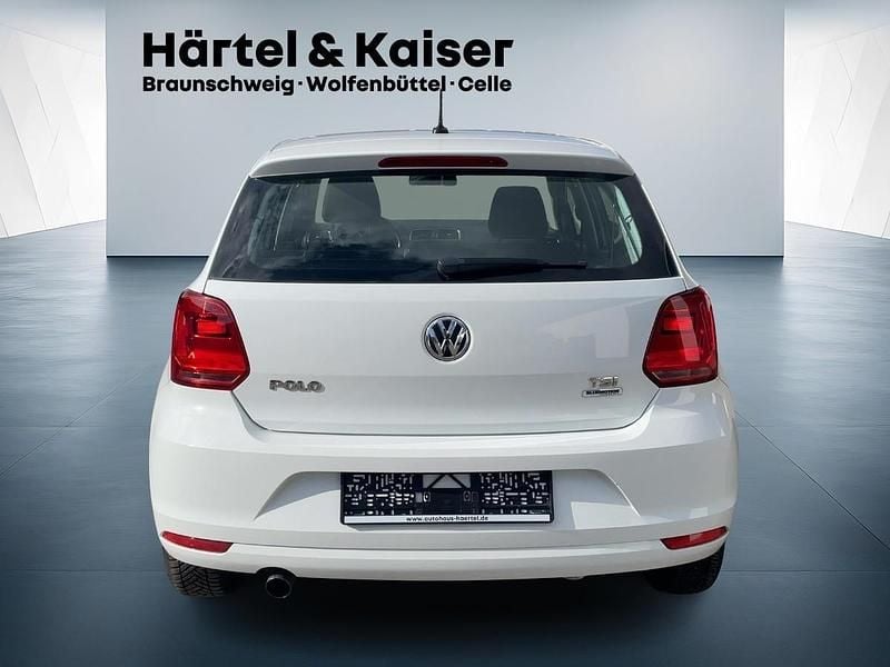 Gebraucht VW Polo Comfortline 90 PS (66 kW) 2016 Pure white (weiß) Limousine