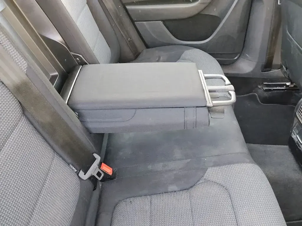 Używany VW Passat 105 KM (77 kW) 2012 Szary Sedan/Limuzyna