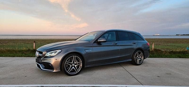 Grau Gebraucht 2017 Mercedes C63 AMG AMG Limousine | 37.490 € (Superpreis) - Bild 1/4
