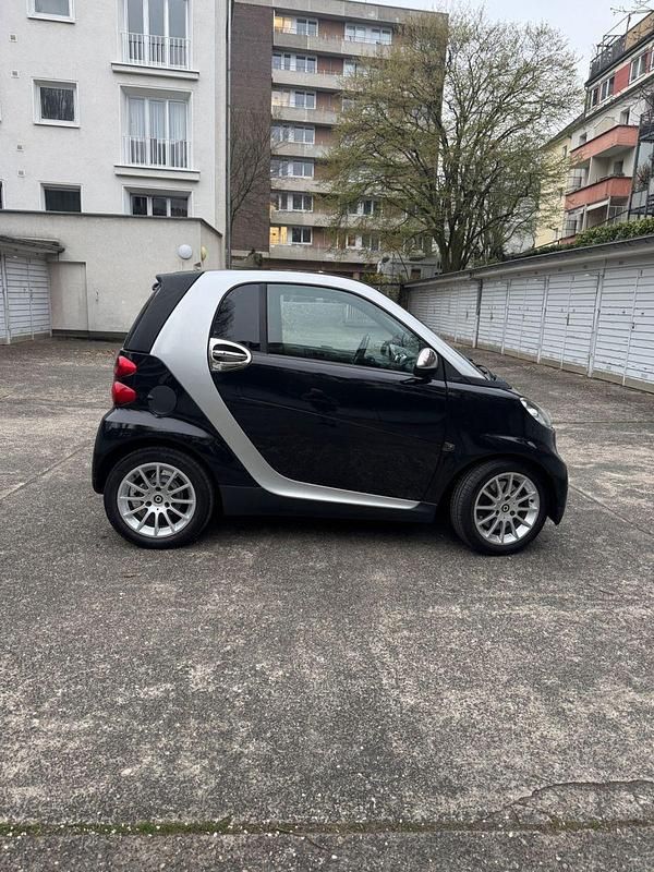 Gebraucht Smart ForTwo Coupé 45 PS (33 kW) 2009 Schwarz Coupé