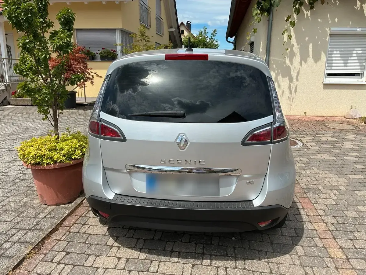 Gebraucht Renault Scénic III Bose Edition 135 PS (99 kW) 2014 Silber SUV