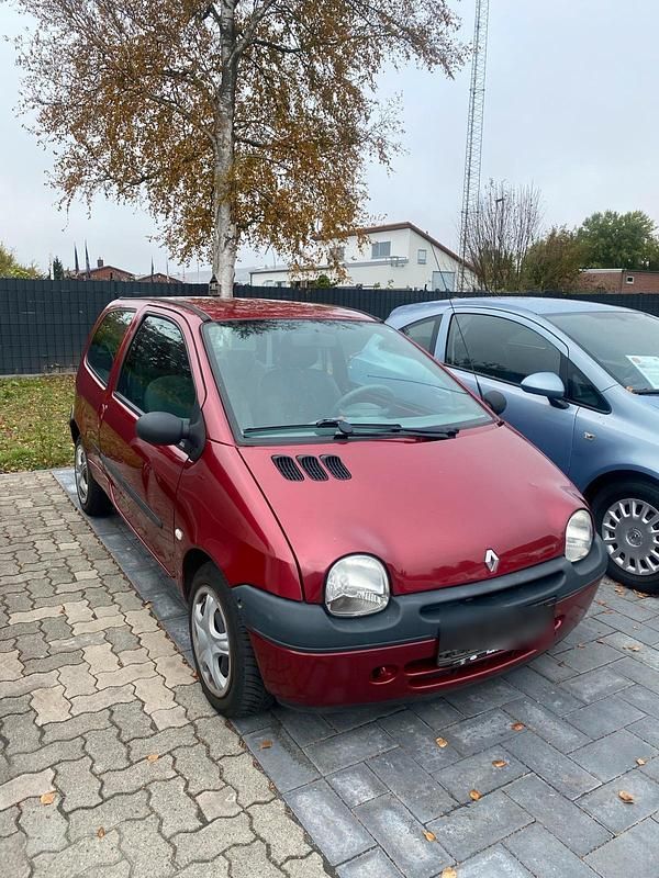 Rot Gebraucht 2005 Renault Twingo Kleinwagen | 600 € (Guter Preis) - Bild 1/4