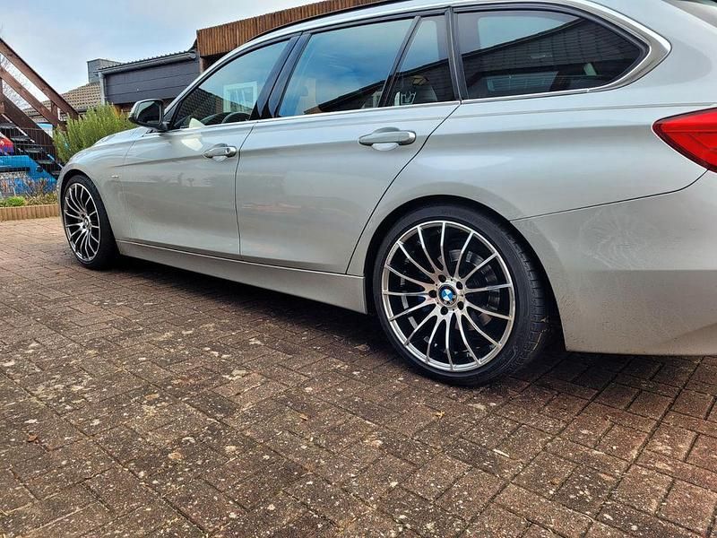 Gebraucht BMW 328 Luxury Line 245 PS (180 kW) 2013 Silber Kombi