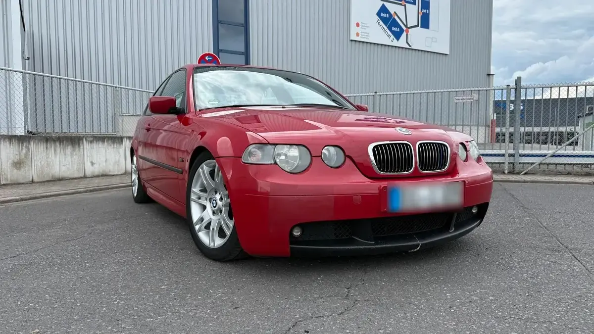 Gebraucht BMW 325 192 PS (141 kW) 2003 Rot Kleinwagen