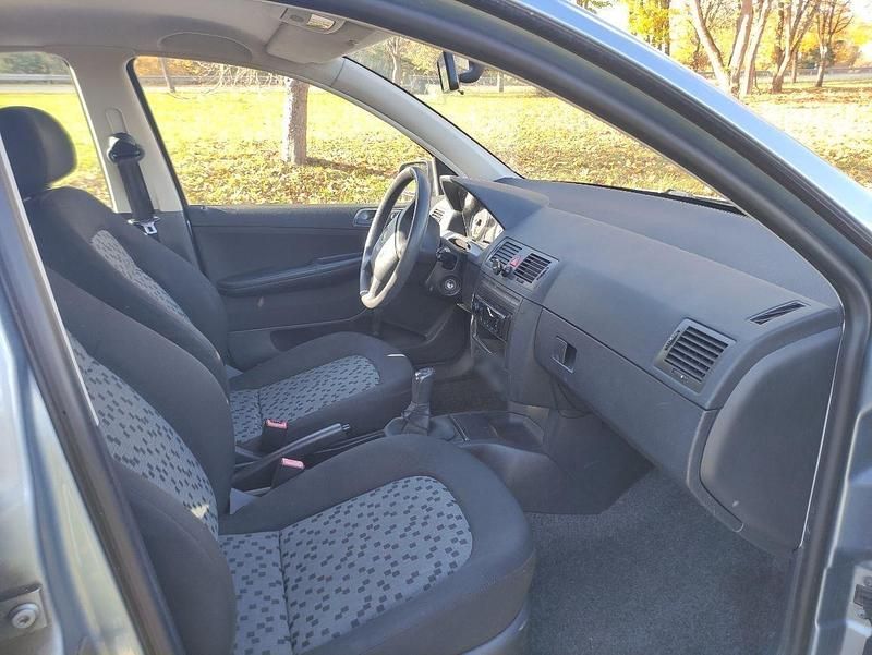 Gebraucht Skoda Fabia 75 PS (55 kW) 2005 Blau Kleinwagen