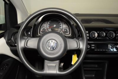 Gebraucht VW up! move up! 60 PS (44 kW) 2016 Weiß Kleinwagen