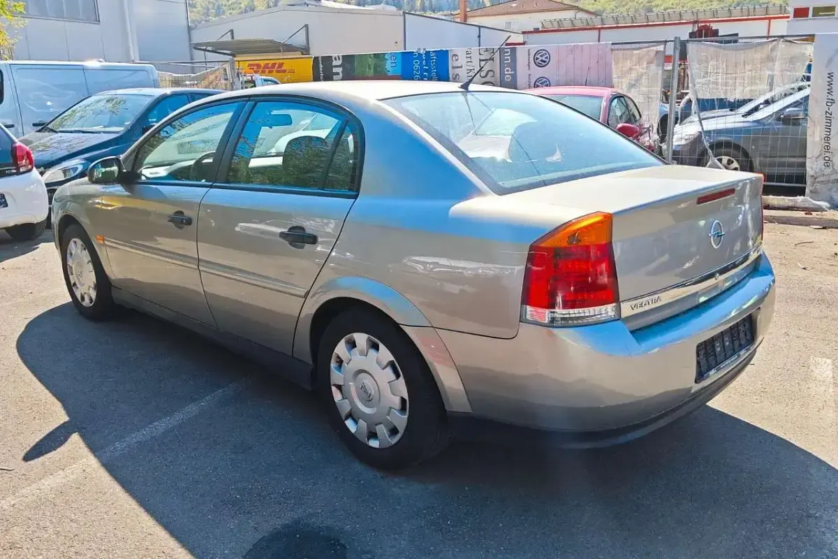 Gebraucht Opel Vectra 147 PS (108 kW) 2005 Braun Limousine