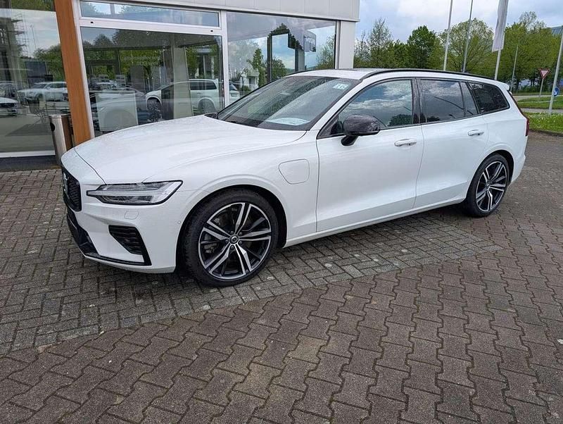 Gebraucht Volvo V60 R-Design 392 PS (288 kW) 2020 Ice white, solid Kombi