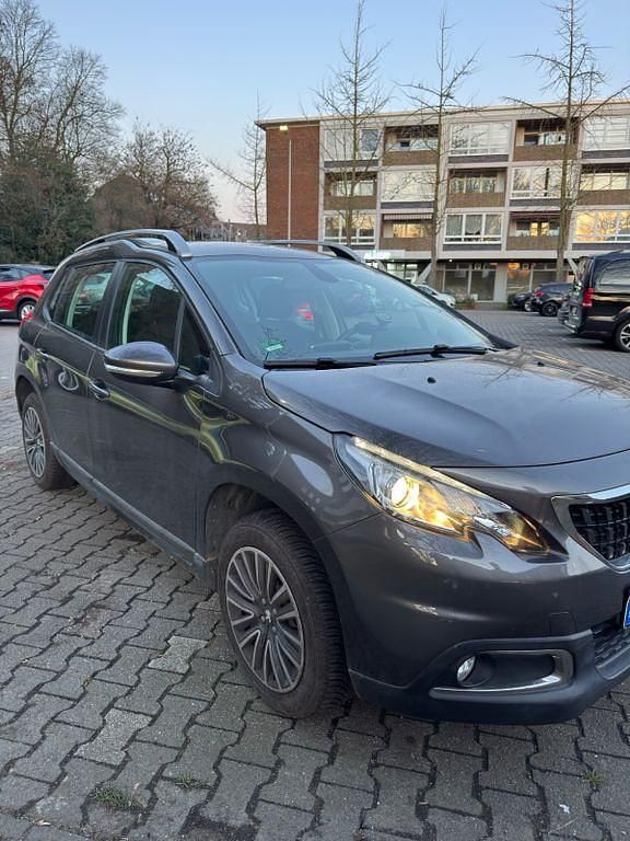 Gebraucht Peugeot 2008 Allure 83 PS (61 kW) 2018 Grau SUV