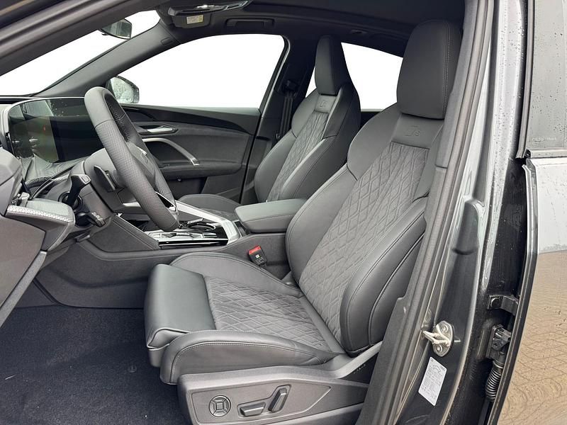 Neu Audi Q5 Sportback Basis 204 PS (150 kW) 2025 SUV