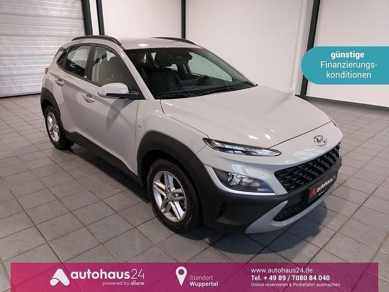 Grau Gebraucht 2021 Hyundai Kona Select SUV | 16.390 € (Guter Preis) - Bild 1/4