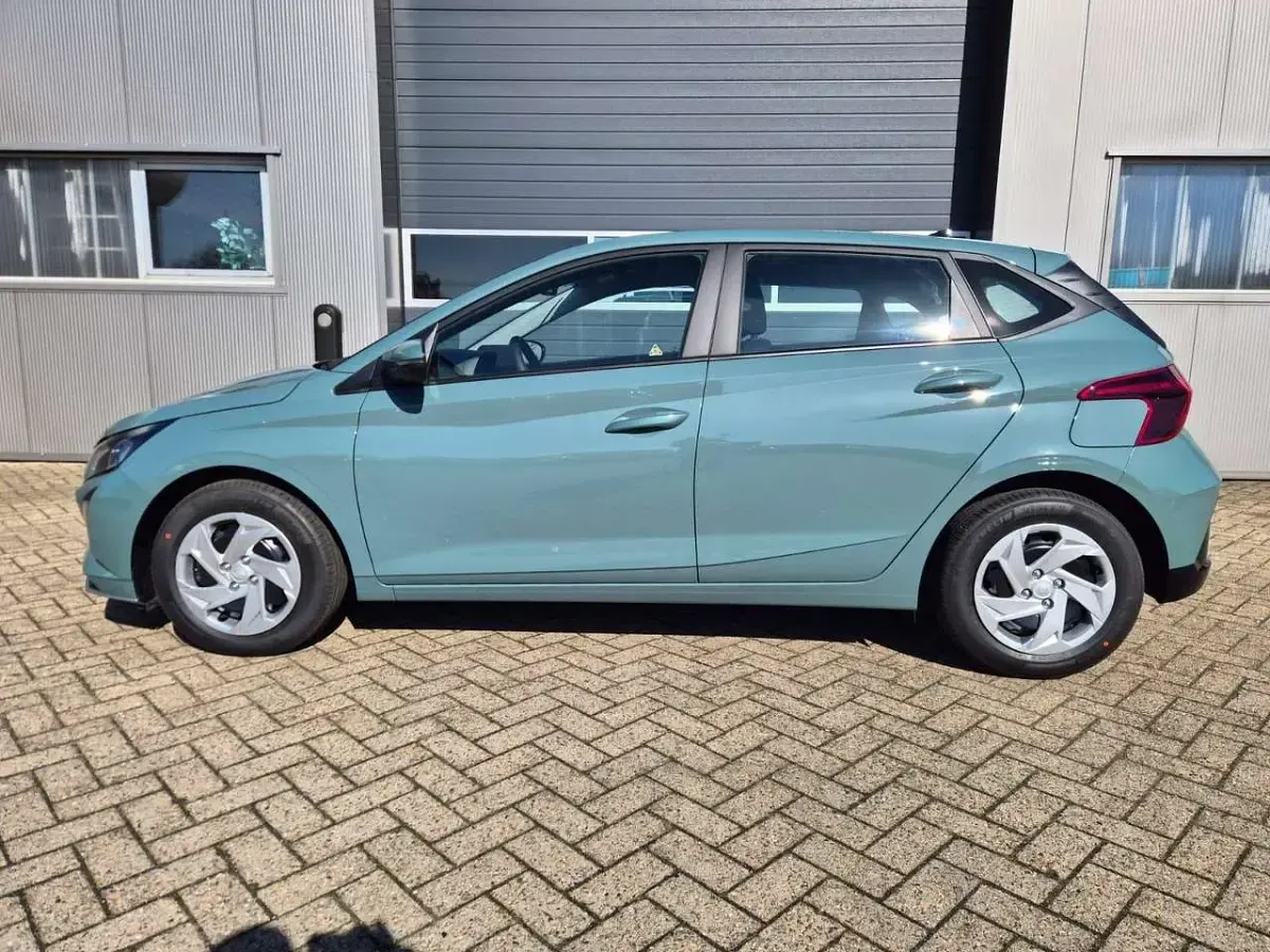 Ny Hyundai i20 90 HK (66 kW) 2026 Grøn Hatchback