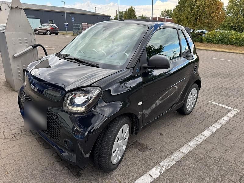 Schwarz Gebraucht 2020 Smart ForTwo Electric Drive Cabrio | 8.900 € (Fairer Preis) - Bild 1/4