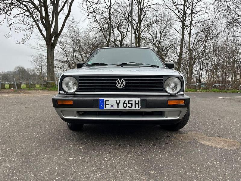 Gebraucht VW Golf II 69 PS (50 kW) 1990 Silber Kleinwagen