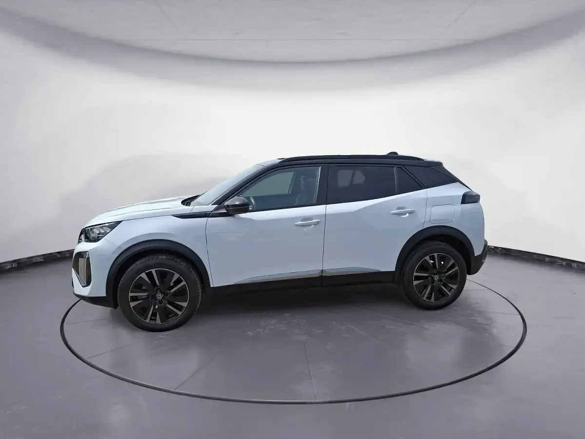 Gebraucht Peugeot 2008 GT 131 PS (96 kW) 2024 SUV