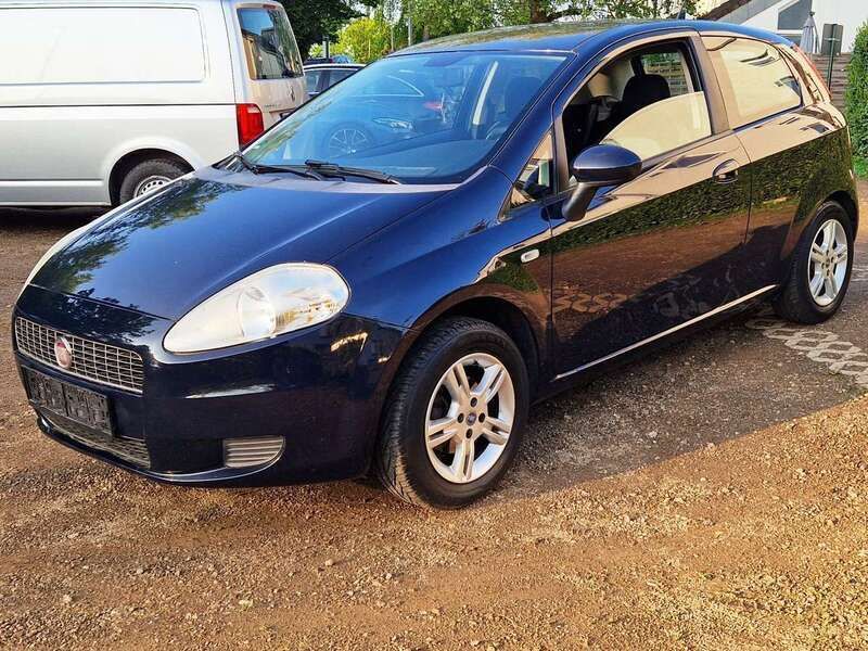 Blau Gebraucht 2009 Fiat Punto Kleinwagen | 1.450 € (Guter Preis) - Bild 1/4