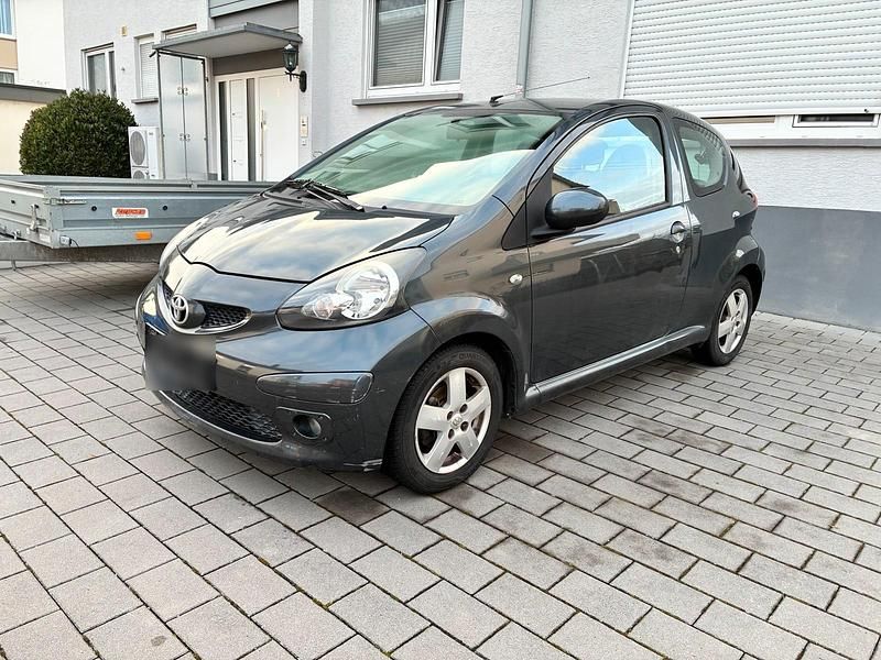 Gebraucht Toyota Aygo 2005 Grau Kleinwagen