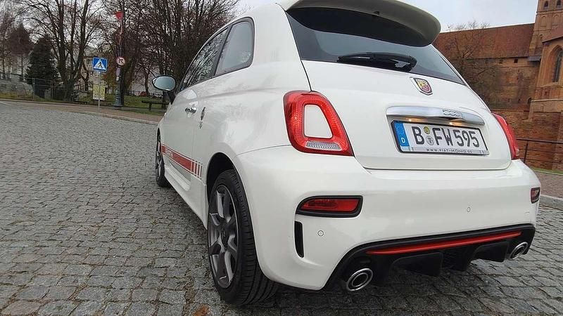 Gebraucht Abarth 500 145 PS (106 kW) 2020 Weiß Kleinwagen
