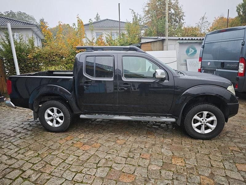 Schwarz Gebraucht 2008 Nissan PickUp XE Abholung | 4.999 € - Bild 1/4