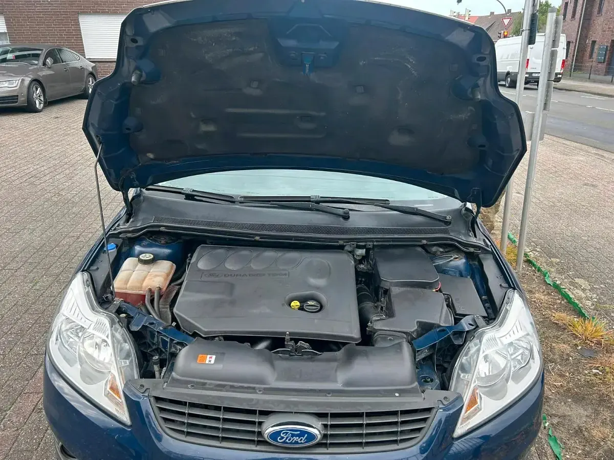 Używany Ford Focus 136 KM (100 kW) 2009 Niebieski Kombi