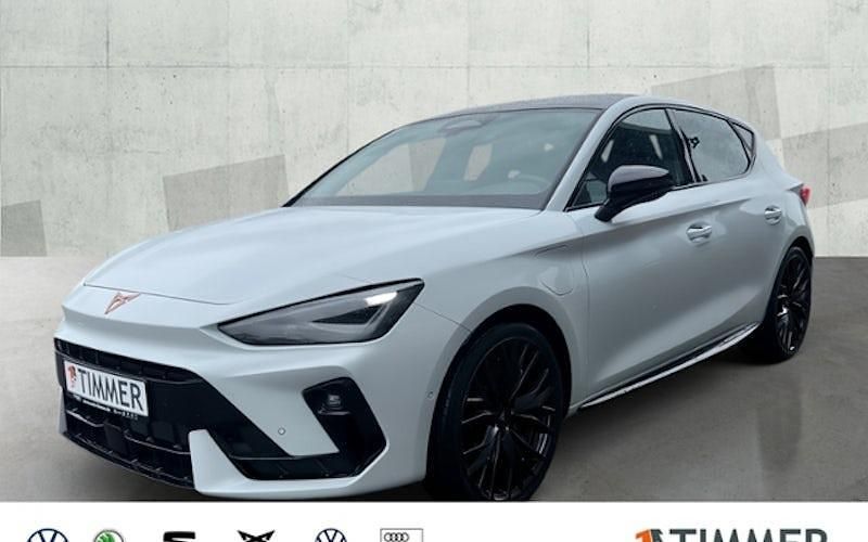 Neu Cupra Leon VZ 272 PS (200 kW) 2026 Weiß Limousine