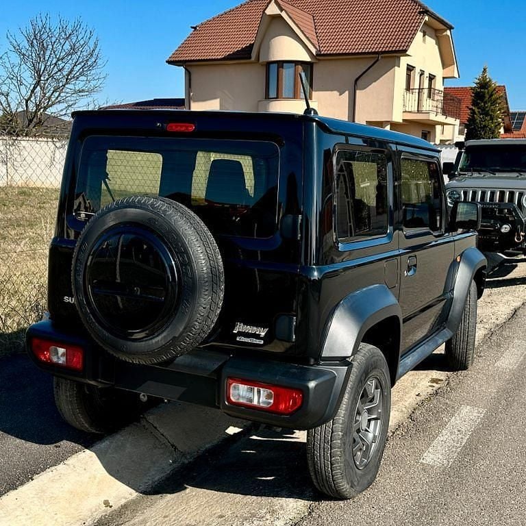 Gebraucht Suzuki Jimny 102 PS (75 kW) 2023 Schwarz SUV
