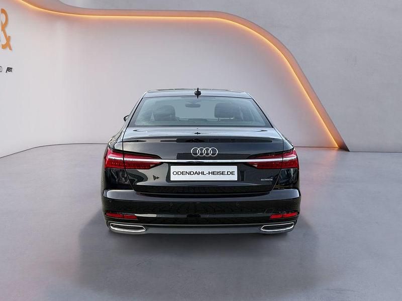 Gebraucht Audi A6 Ambiente 299 PS (219 kW) 2022 Schwarz Limousine