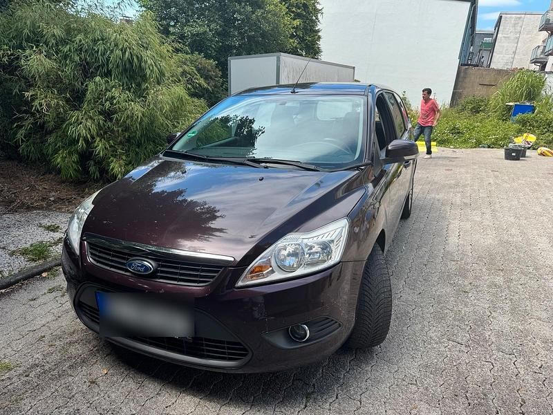 Rot Gebraucht 2008 Ford Focus Kombi | 1.850 € (Fairer Preis) - Bild 1/4