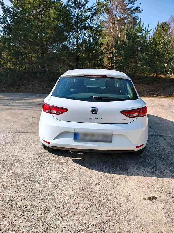 Gebraucht Seat Leon 122 PS (89 kW) 2013 Weiß Kleinwagen