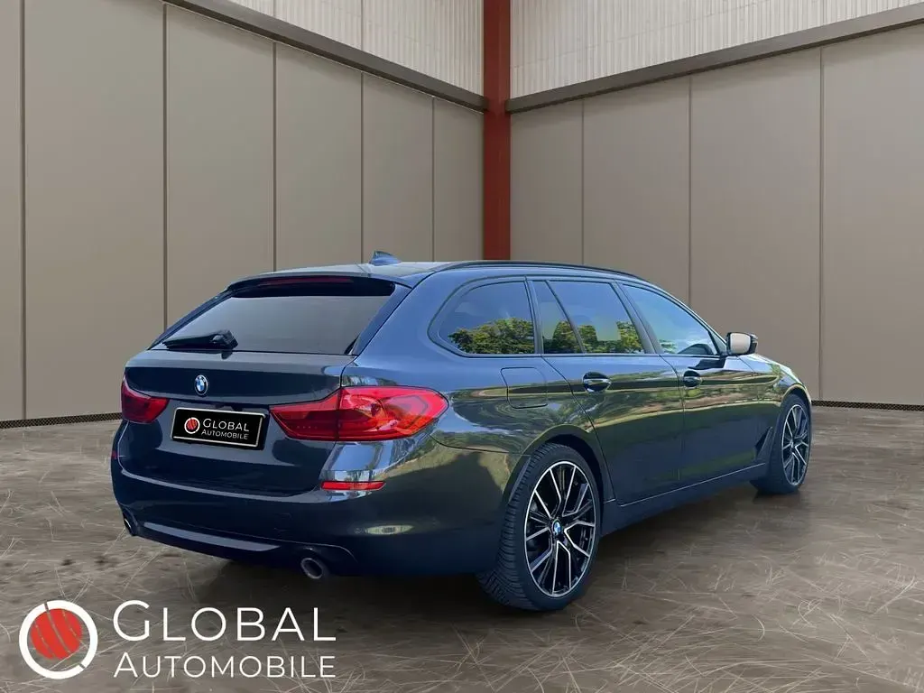 Gebraucht BMW 520 Performance 184 PS (135 kW) 2018 Grau Limousine