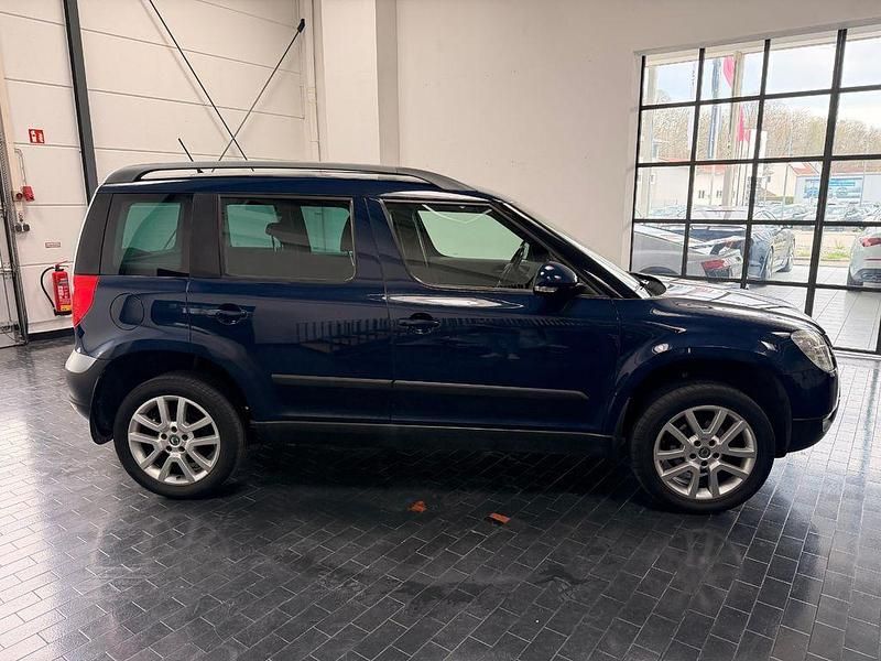 Gebraucht Skoda Yeti Plus Edition 110 PS (80 kW) 2012 Blau SUV