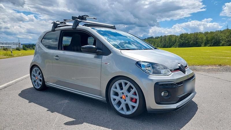 Gebraucht VW up! Beats 116 PS (85 kW) 2019 Silber Kleinwagen