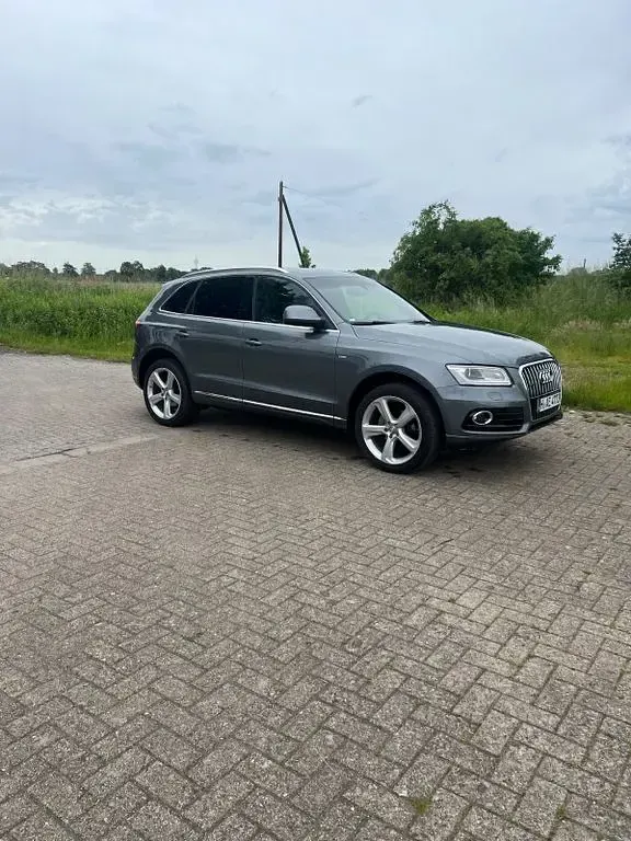 Gebraucht Audi Q5 Sport 177 PS (130 kW) 2012 Grau SUV