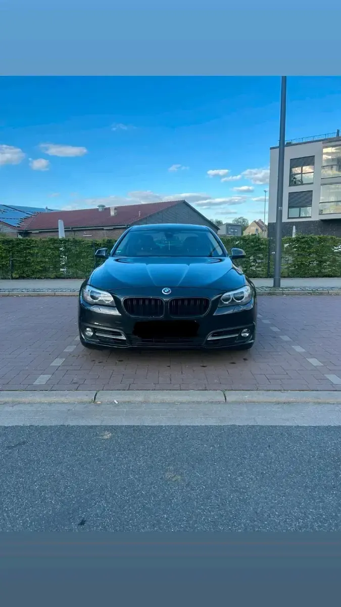 Gebraucht BMW 520 184 PS (135 kW) 2014 Grau Limousine