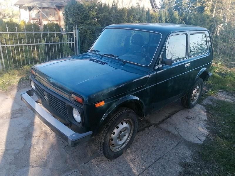 Second-hand Lada niva 83 CP (61 kW) 2009 SUV