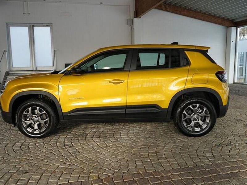 Neu Jeep Avenger 101 PS (74 kW) 2025 Gelb SUV