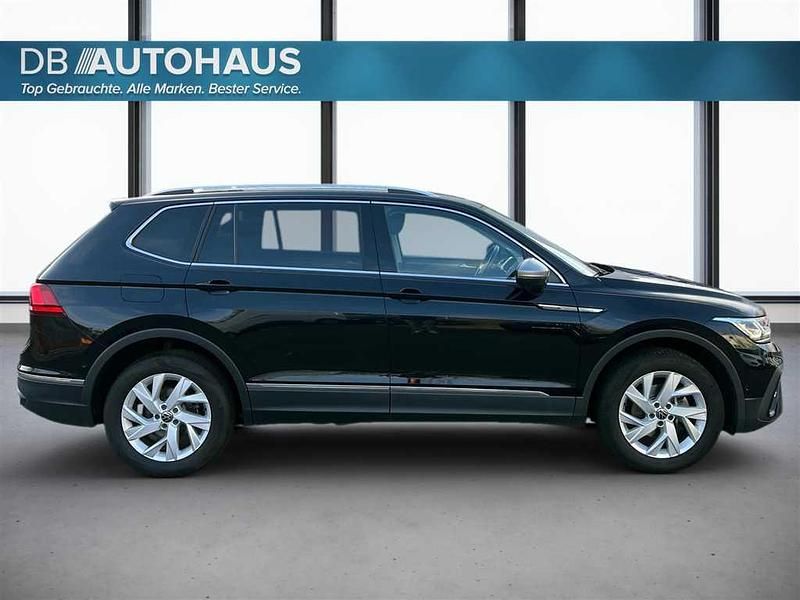 Gebraucht VW Tiguan Allspace Life 150 PS (110 kW) 2022 Schwarz SUV