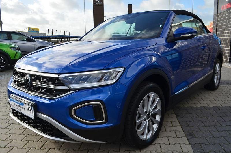 Gebraucht VW T-Roc Cabriolet Style 150 PS (110 kW) 2024 Blau Cabrio