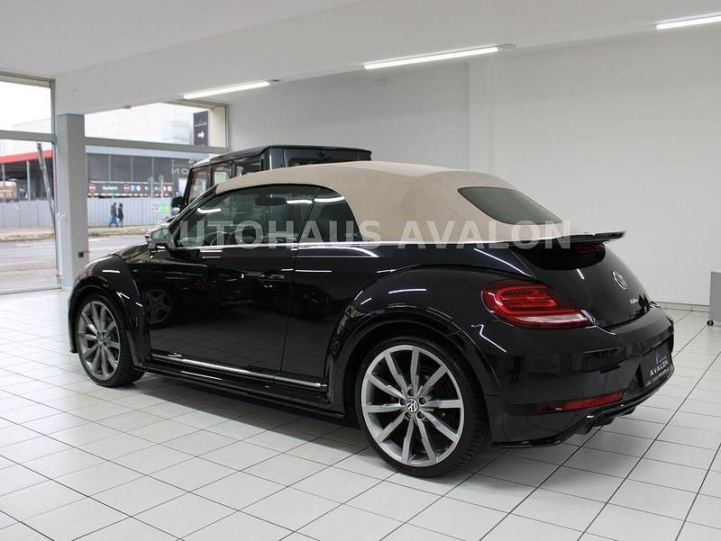 Gebraucht VW Beetle Cabriolet Exclusive 220 PS (161 kW) 2018 Deep black perleffekt Cabrio