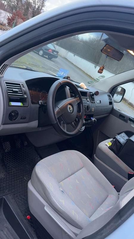 Second-hand VW Transporter 131 CP (96 kW) 2007 Albastru Van