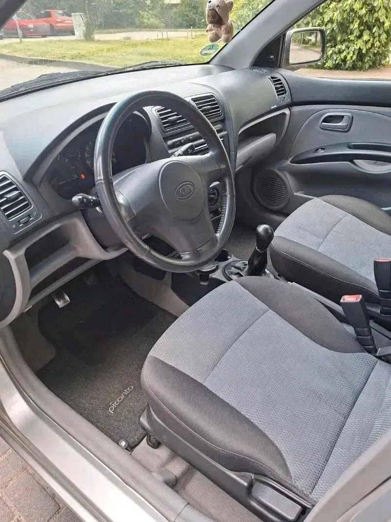Gebraucht Kia Picanto 65 PS (47 kW) 2007 Silber Kleinwagen