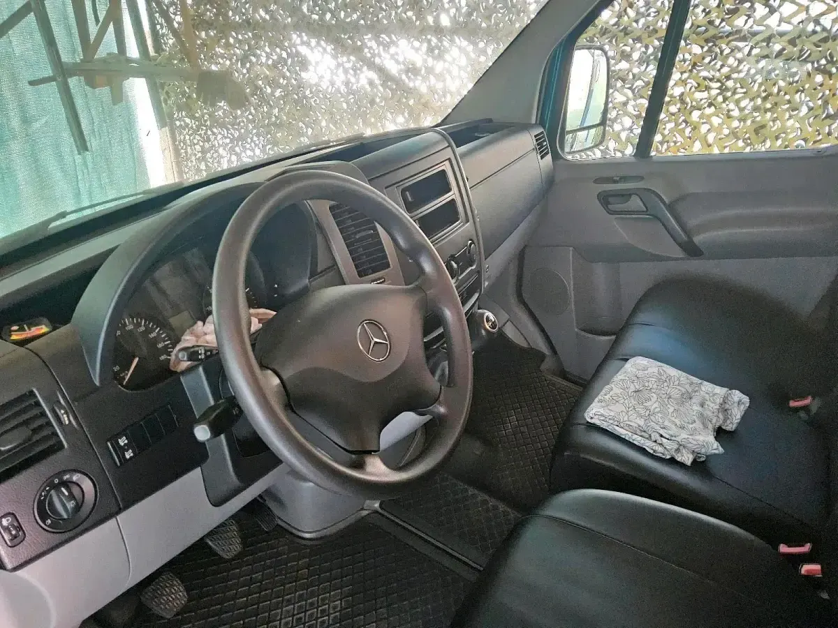 Używany Mercedes Sprinter 180 KM (132 kW) 2013 Zielony
