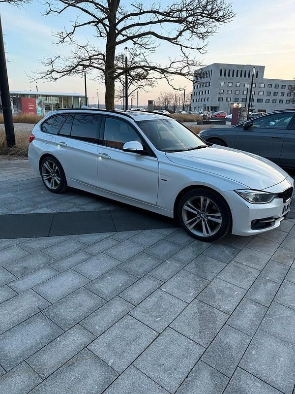 Gebraucht 2014 BMW 330 Kombi | 14.300 € (Guter Preis) - Bild 1/4