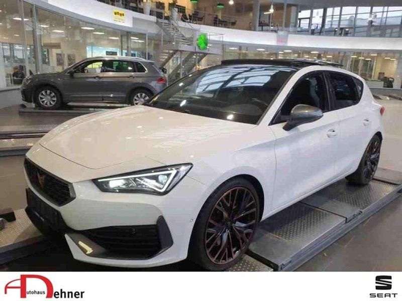 Weiß Gebraucht 2023 Cupra Leon VZ Limousine | 29.980 € (Fairer Preis) - Bild 1/4