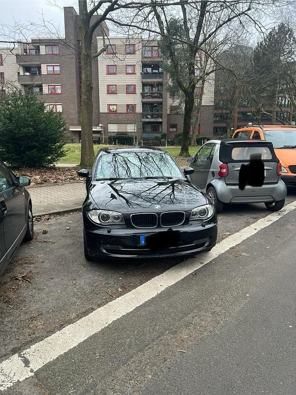 Schwarz Gebraucht 2008 BMW 120 Kleinwagen | 5.600 € (Etwas zu teuer) - Bild 1/4
